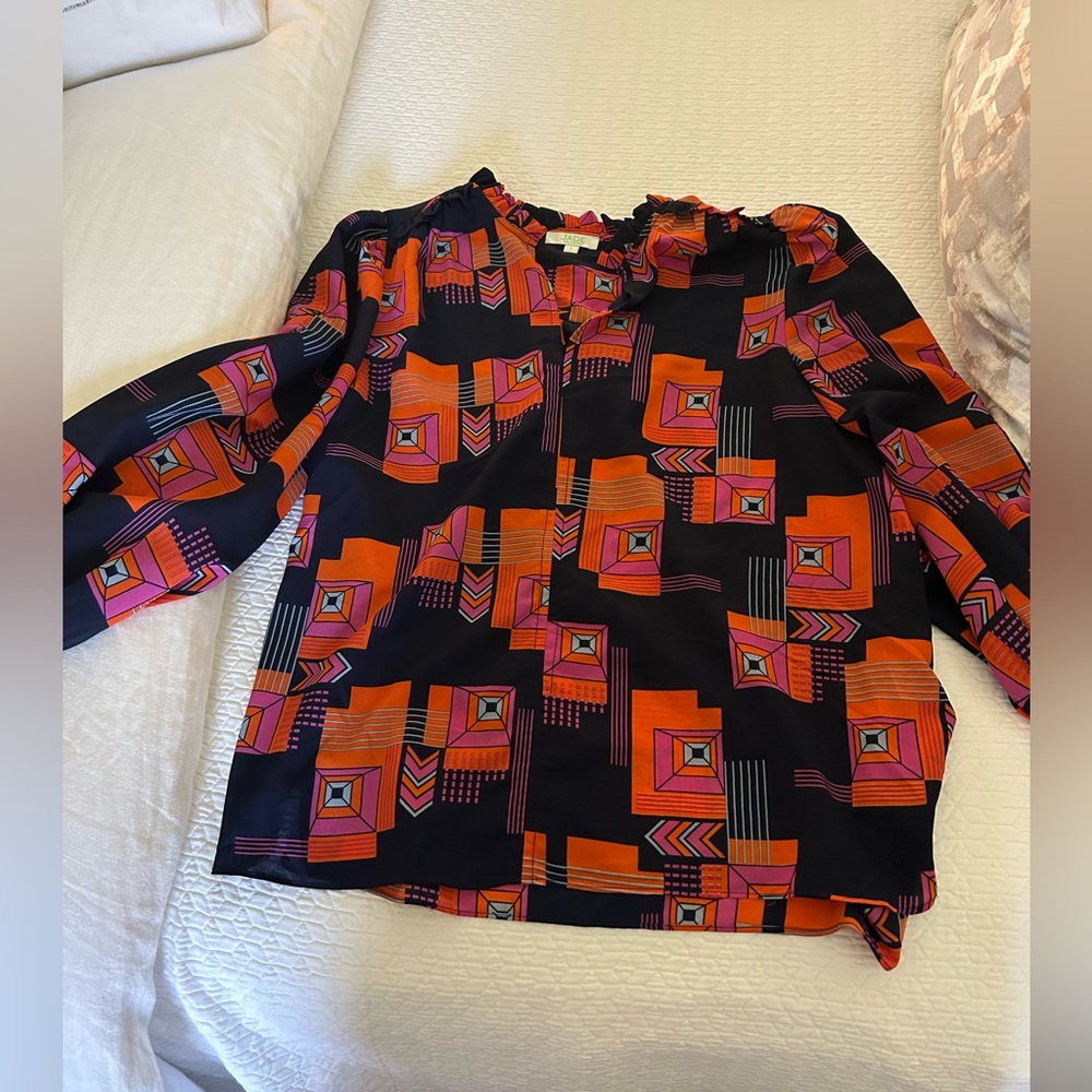 Jade top. Size large.